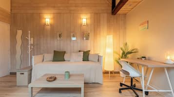 1 chambre, bureau, fer et planche Ă repasser, lit parapluie