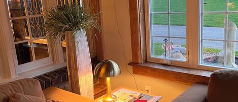 Chimenea, videojuegos y libros