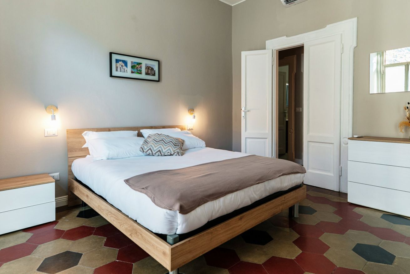 2 bedrooms, iron/ironing board