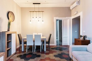 Living area - A Few Steps from the Walled City (Dimora del Lario) (Como)