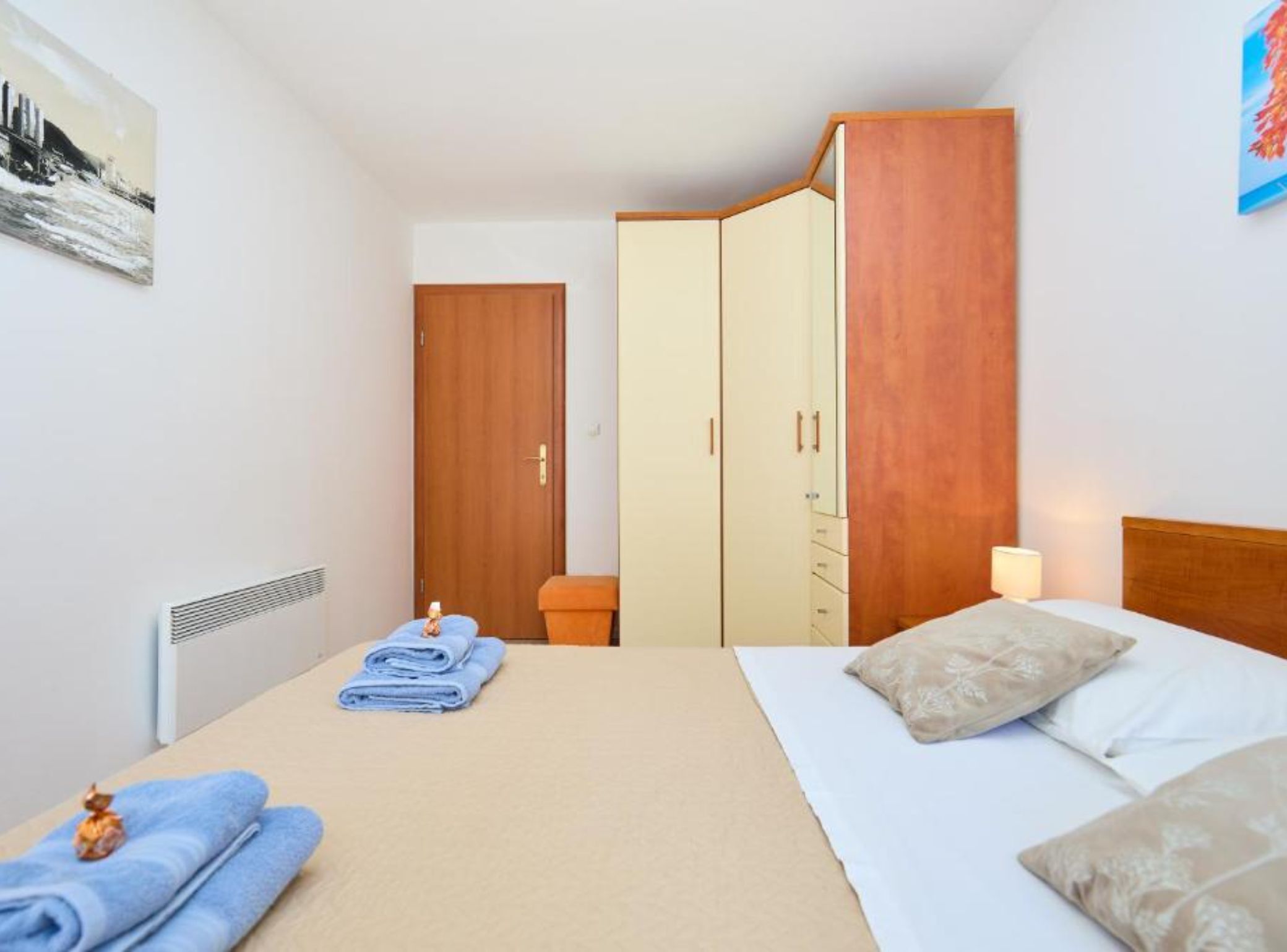 1 habitación y cunas 