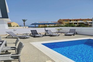 Nicht klassifiziertes Bild, 2 von 17, Schaltfläche