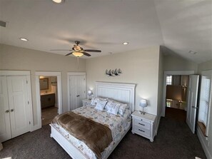 4 bedrooms, free WiFi, bed sheets