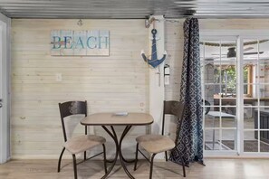 Dining - Golf Cart avail! Walk to the Waves: Play & Unwind! (Waveland)