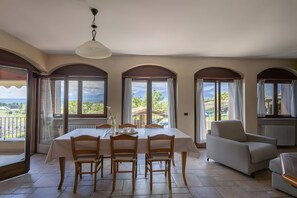 Immagine non classificata, 3 di 22, pulsante