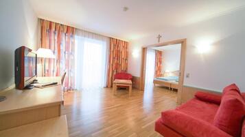 Junior Double Room, Balcony, Mountain View | In-room safe, free WiFi
