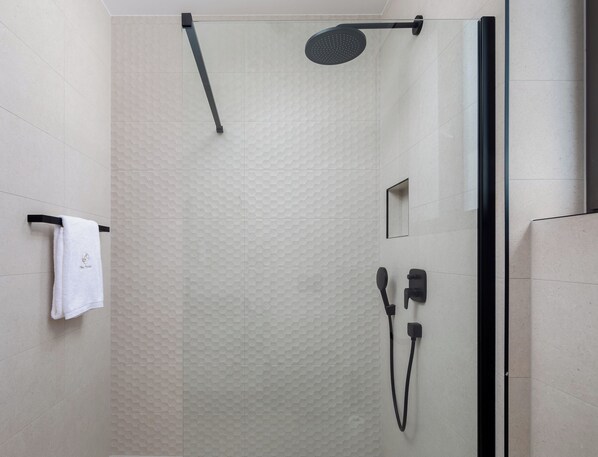 Unclassified image, 1 of 9, button