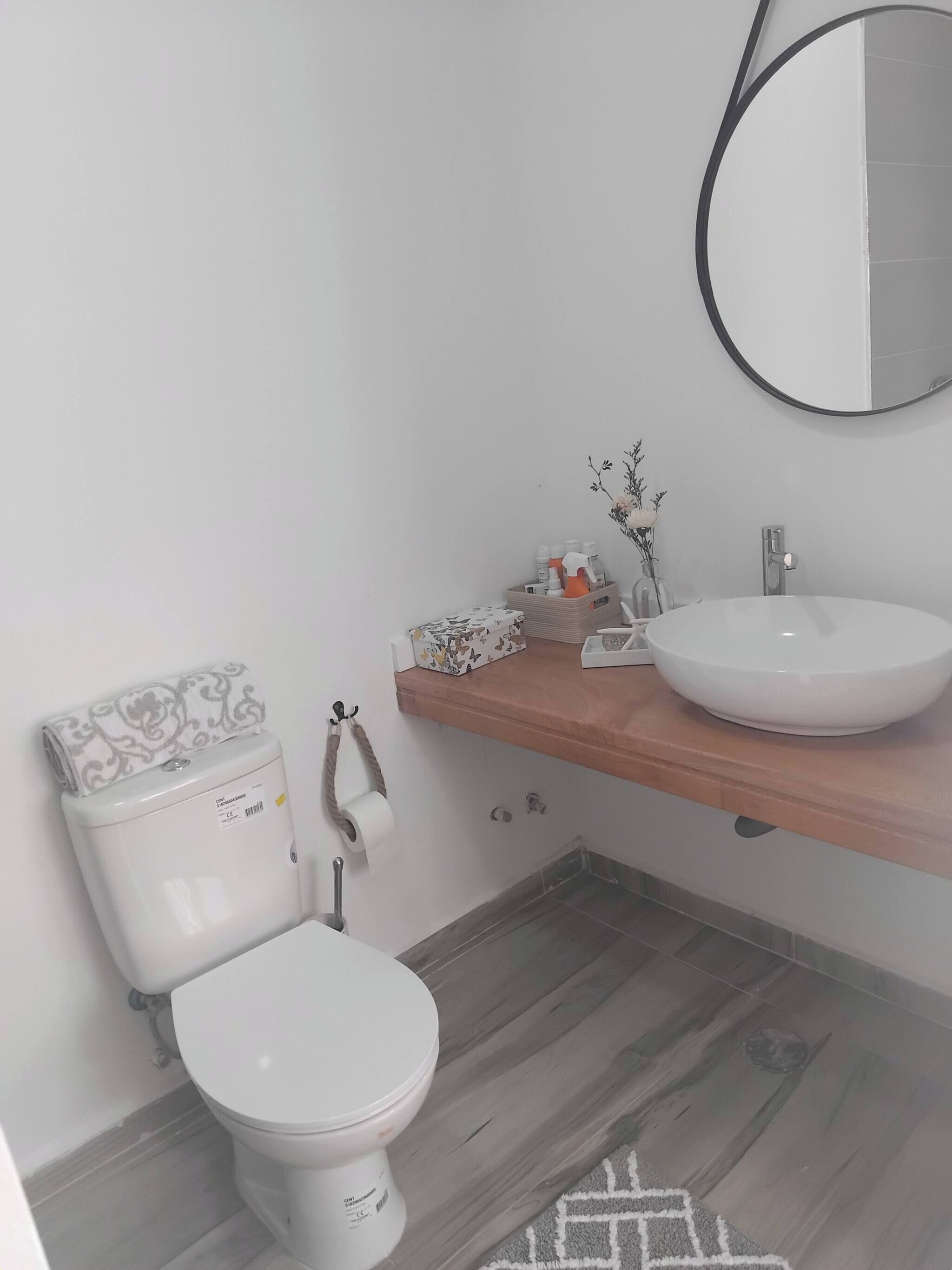 Room, 1 Bedroom, Accessible, Smoking | Bathroom