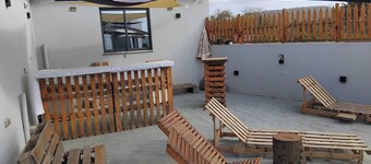 Room-serene Apartment Escape in Achada F