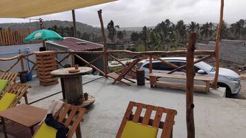 Room, 1 Bedroom, Accessible, Smoking | Outdoor dining