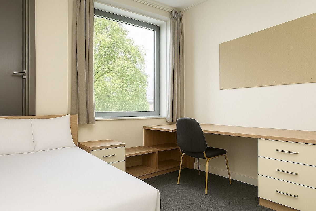 デスク、WiFi (無料)