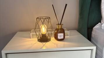 Monolocale Deluxe, vista piscina | Interni