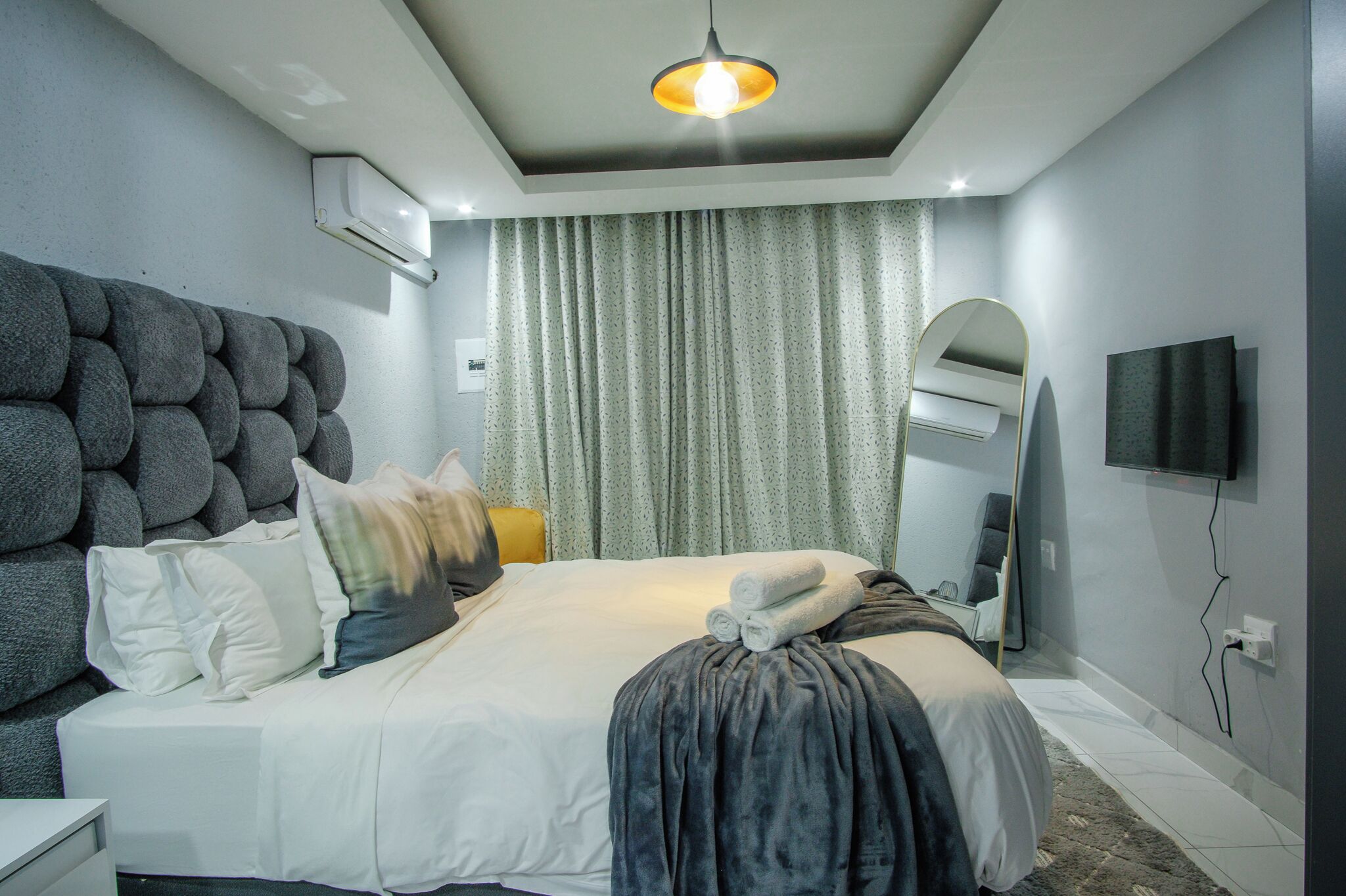 コンフォート スタジオスイート | セーフティボックス (室内)、デスク、ノートパソコン用作業スペース、WiFi (無料)