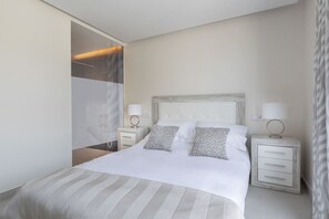 2 bedrooms, WiFi - Cala d’Or Marina Luxury Apartment (Cala d`Or)