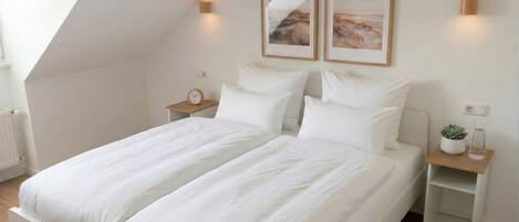 2 slaapkamers, reisbedje, wifi
