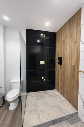 Luxury Studio Suite - The Hive Boutique Hotel (Scarborough)