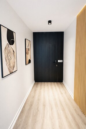 Luxury Double Room | Egyptian cotton sheets, premium bedding, pillow-top beds - The Hive Boutique Hotel (Scarborough)