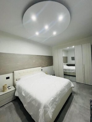 Deluxe Double Room, City View