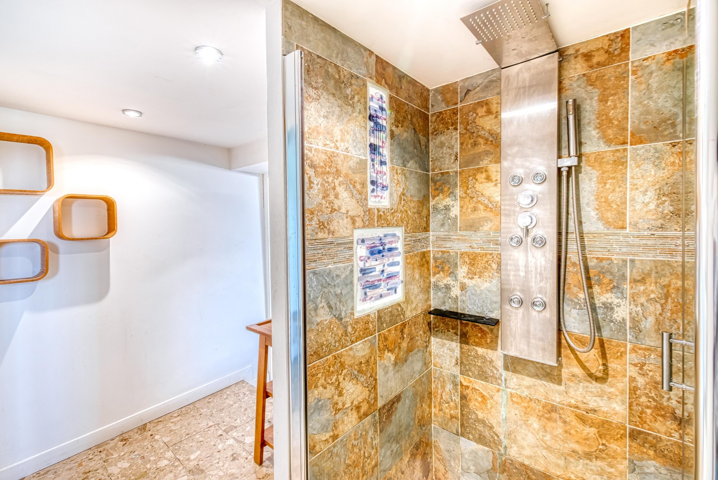 Towels, toilet paper