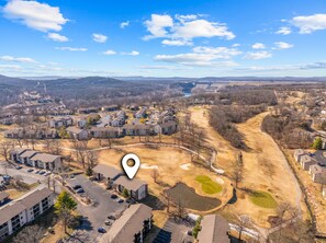 Luokittelematon kuva, 4 kautta 37, painike