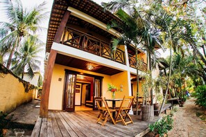 Nhà gỗ truyền thống | Khu ẩm thực ngoài trời
