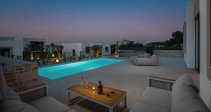 The Palms Resort 2BR Villa Dream Six with Pool