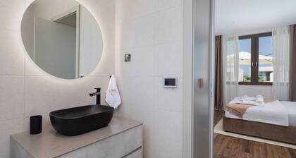 The Palms Resort 2BR Villa Dream Six with Pool