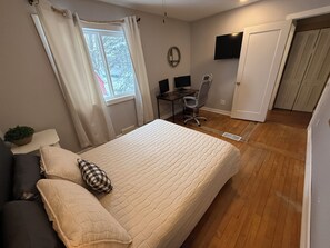 2 chambres, bureau, fer et planche à repasser, Wi-Fi gratuit