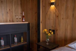 Suite, Balcony, Lake View | Interior - ECOHOTEL MAUKA (El encano)