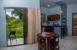 Photo non classée, 2 sur 14, bouton