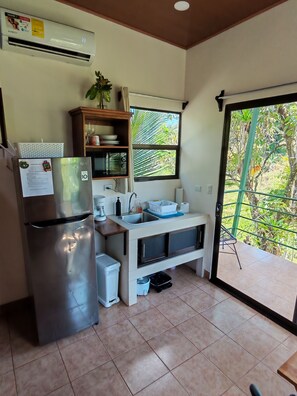 Economy Double Room, Mountain View | Dapur peribadi
