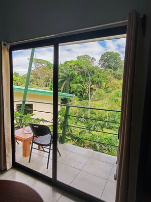 Tremannsrom – basic, fjellutsikt | Terrasse/patio