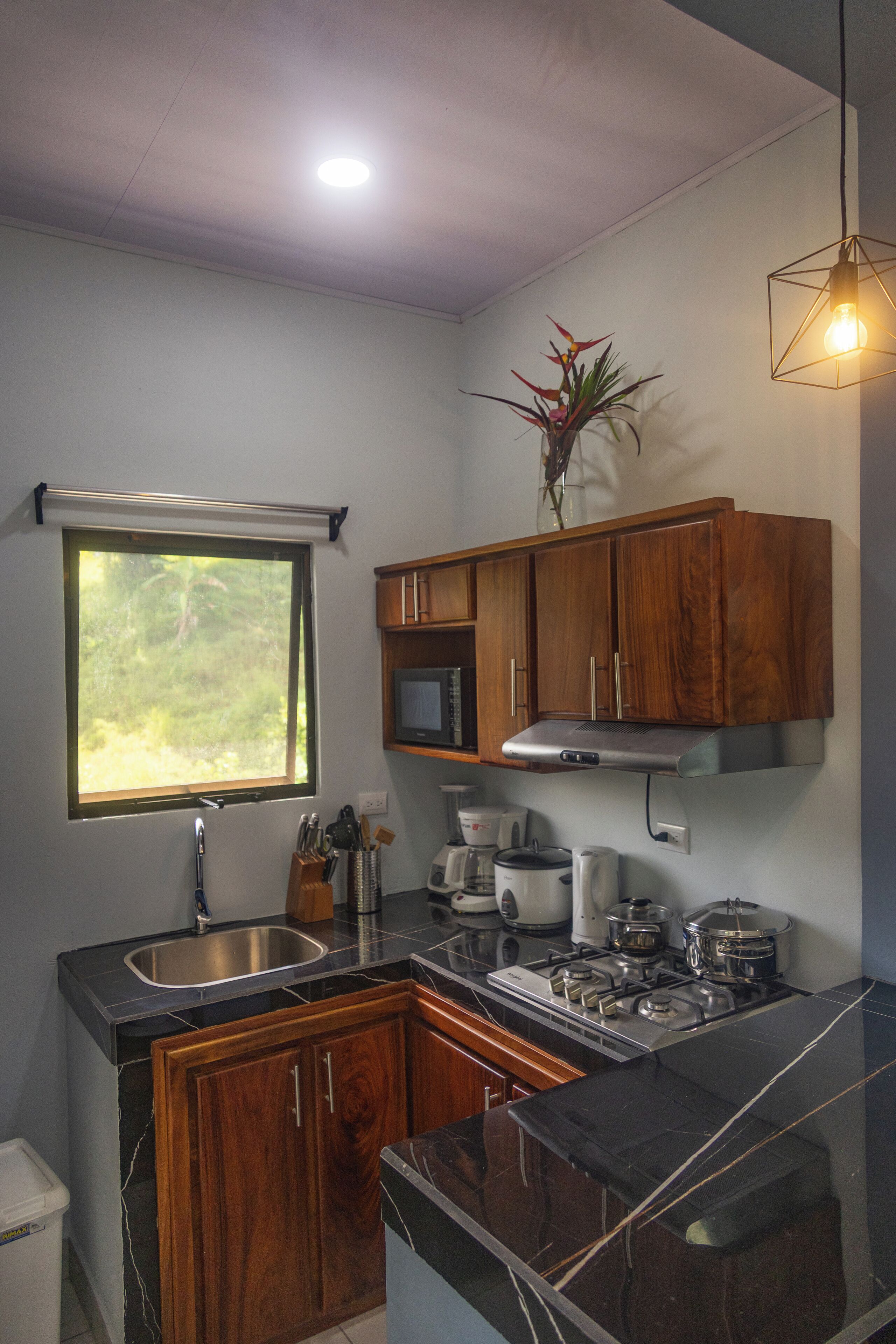 Basic Quadruple Room, Mountain View