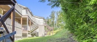Alpina Condo 3109 | Cozy Retreat in St-Sauveur