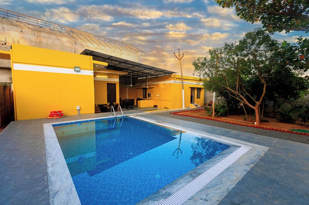 Welcome Grand Villa with Private Pool