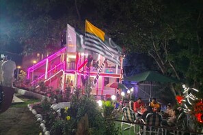 Gambar tidak terklasifikasi, 2 dari 3, tombol