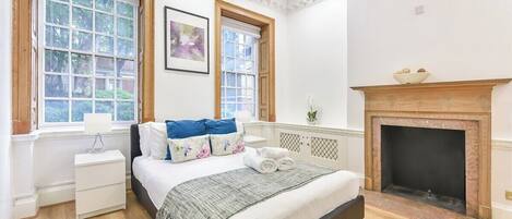 3 室のベッドルーム、アイロン / アイロン台、WiFi、ベッドシーツ