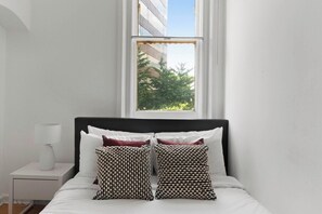 2 bedrooms, iron/ironing board, WiFi, bed sheets - Central London- 1 Bed Apartment (London)