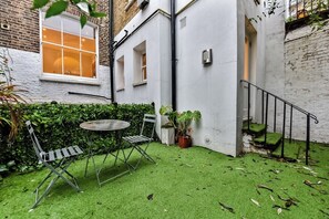 Outdoor dining - 3 Bed- Central London- Private Garden (London)