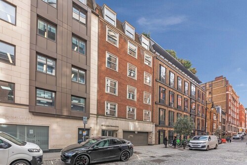 Mayfair Mews Apartment- 2 Bed (1)