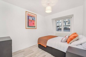3 Schlafzimmer, Bügeleisen/Bügelbrett, WLAN, Bettwäsche