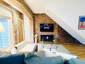 TV - 2 Bed Garden Flat- Highgate (London)