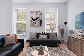 Unclassified image, 3 of 19, button - Modern 1 Bed Apartment- Kings Cross Station (London)