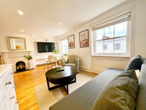 TV - 1 Bed Apartment- Hyde Park- Central London (London)