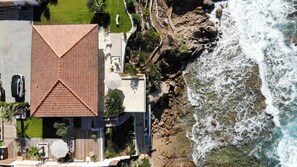 Exterior - Waterfront villa near Ajaccio with direct beach access (Casaglione)