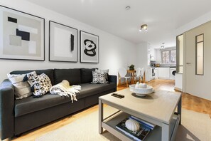 Unclassified image, 3 of 22, button - Ground Floor Garden Flat- Belsize Park (Hampstead)