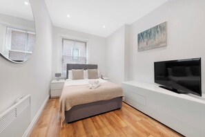 Unclassified image, 5 of 23, button - 2 Bed Piccadilly Apartment (1) (St. James's)