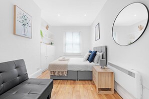 Unclassified image, 3 of 23, button - 2 Bed Piccadilly Apartment (1) (St. James's)