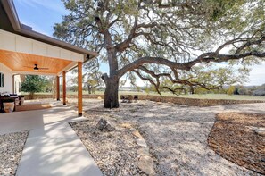 Terrace/patio - Blanco Hill Country Hideaway (Blanco)