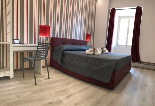 Superior room 1 3 people Piazza Bologna